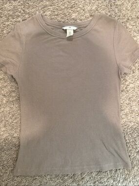 H&M Short Sleeve Ribbed Tee in Taupe Brown Medium